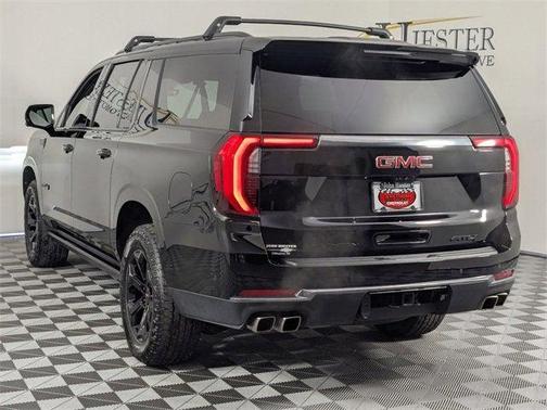 2025 GMC Yukon XL 4WD AT4