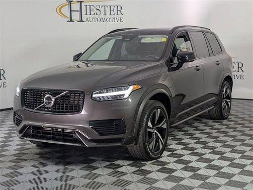 2023 Volvo XC90 Recharge Plug-In Hybrid T8 Plus Dark Theme 7-Seater