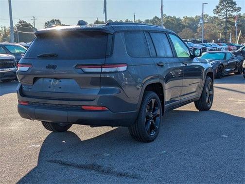 2022 Jeep Grand Cherokee L Altitude