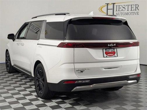 2023 Kia Carnival SX