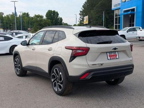 White Sands 2026 Chevrolet Trax FWD 2RS