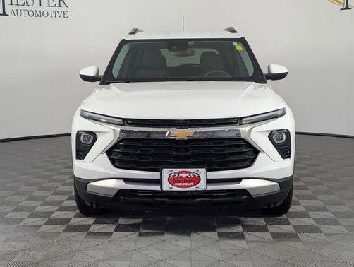 Summit White 2025 Chevrolet Trailblazer LT