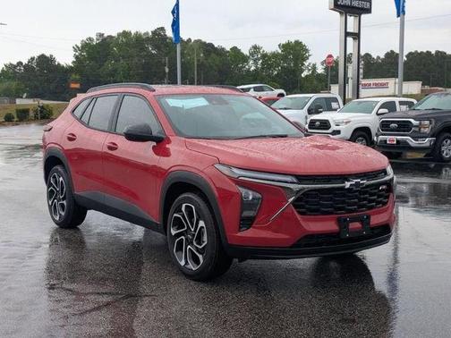Apex Red 2026 Chevrolet Trax FWD 2RS