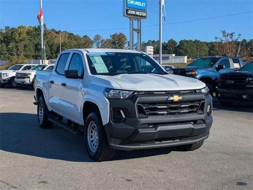 2025 Chevrolet Colorado WT
