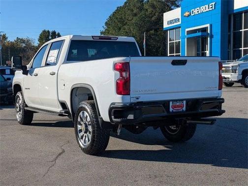 2026 Chevrolet Silverado 2500 Custom