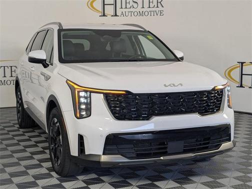 2024 Kia Sorento S