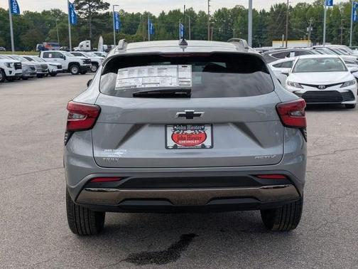 Sterling Gray Metallic 2026 Chevrolet Trax FWD ACTIV