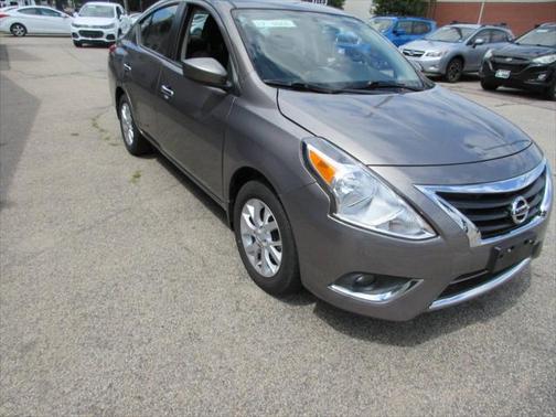 2017 Nissan Versa 1.6 SV