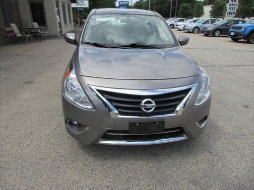 2017 Nissan Versa 1.6 SV