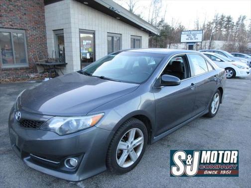 2014 Toyota Camry SE