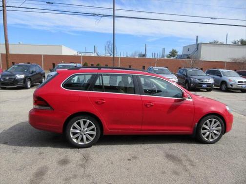 2014 Volkswagen Jetta SportWagen Manual TDI w/Sunroof