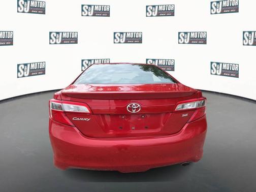 2014 Toyota Camry SE