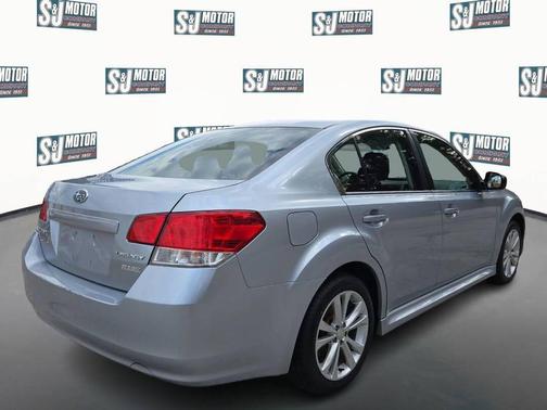 2014 Subaru Legacy Base