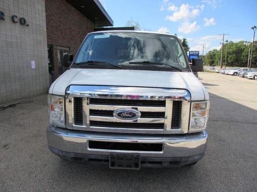 2011 Ford E350 Super Duty XLT