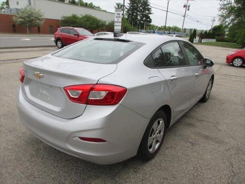 2016 Chevrolet Cruze LS Auto