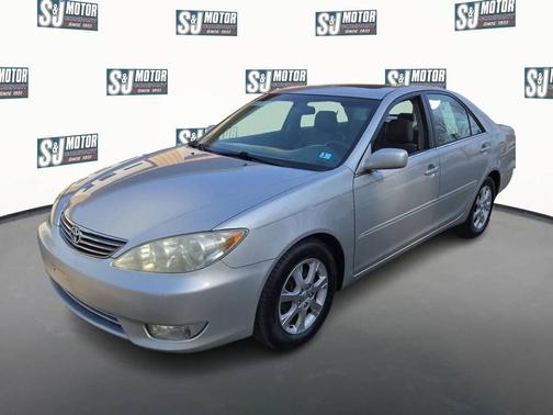 2005 Toyota Camry LE V6