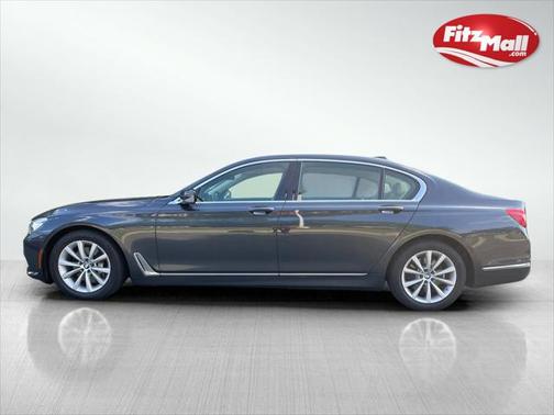 2018 BMW 740 740i