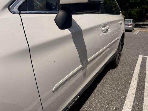 Crystal White Pearl 2015 Subaru Outback 2.5i Limited