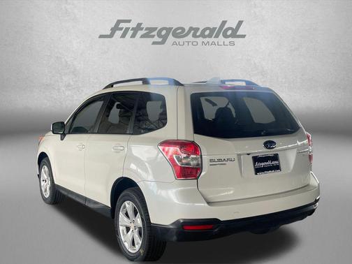 Crystal White Pearl 2016 Subaru Forester 2.5i Premium