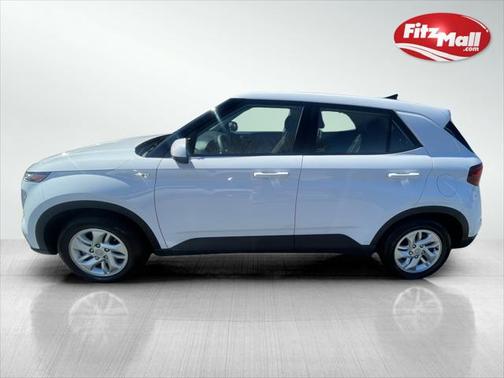 2022 Hyundai VENUE SE