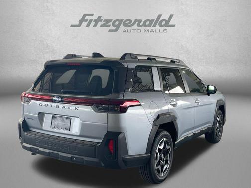 Ice Silver Metallic 2026 Subaru Outback Touring