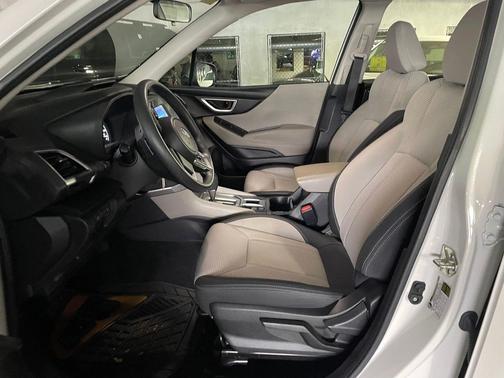 2022 Subaru Forester Base