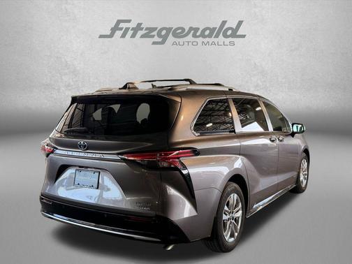 Predawn Gray Mica 2021 Toyota Sienna Limited 7-Passenger