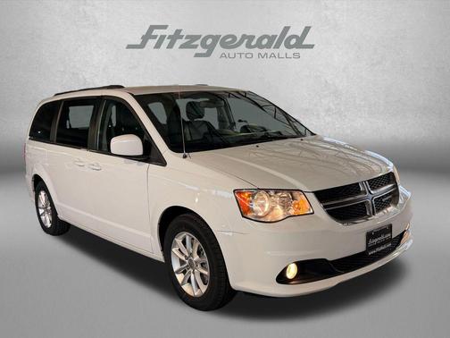 White Knuckle Clearcoat 2018 Dodge Grand Caravan SXT