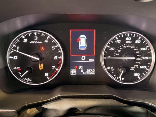Crystal White Pearl 2025 Subaru Outback Premium