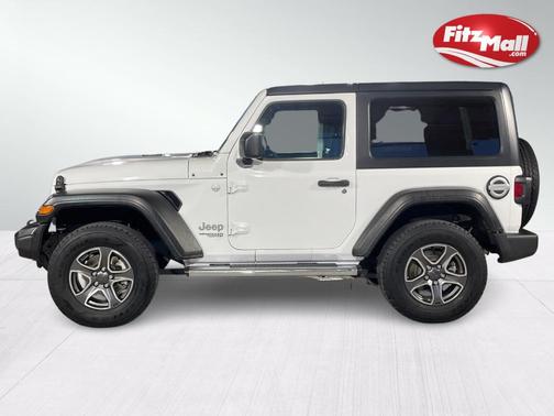 Photo 4 of 51 of 2021 Jeep Wrangler Sport