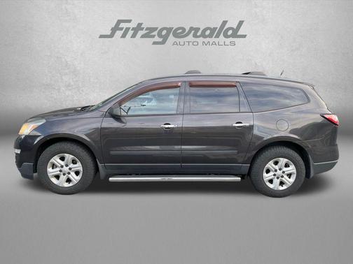 Tungsten Metallic 2017 Chevrolet Traverse LS