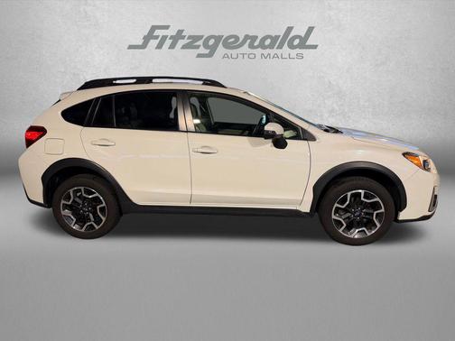 Crystal White Pearl 2016 Subaru Crosstrek 2.0i Limited
