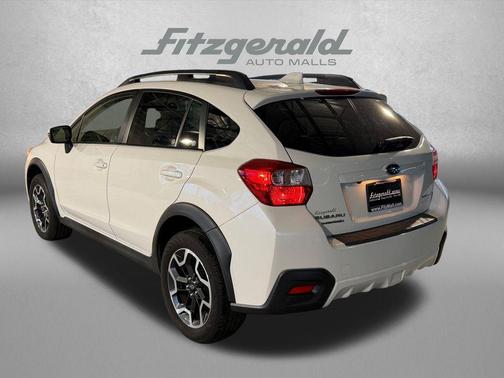 Crystal White Pearl 2016 Subaru Crosstrek 2.0i Limited