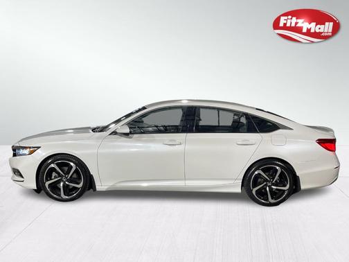 Photo 4 of 32 of 2018 Honda Accord Sport