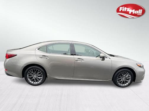 Photo 5 of 32 of 2018 Lexus ES 350 Base