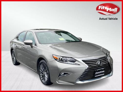 Photo 1 of 32 of 2018 Lexus ES 350 Base