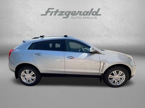 Radiant Silver Metallic 2015 Cadillac SRX Luxury Collection