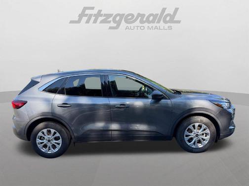 Carbonized Gray Metallic 2024 Ford Escape Active