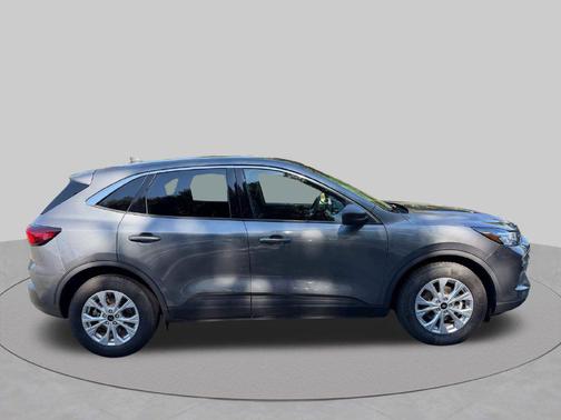 Carbonized Gray Metallic 2024 Ford Escape Active