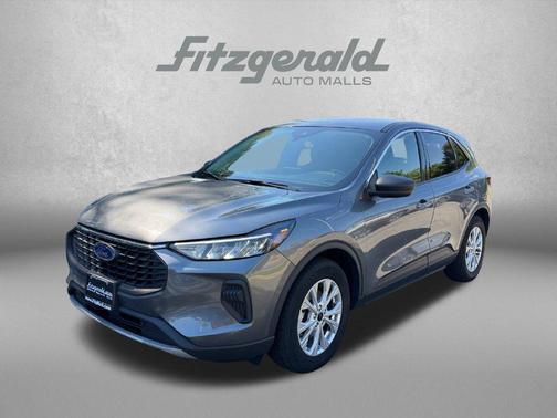 Carbonized Gray Metallic 2024 Ford Escape Active