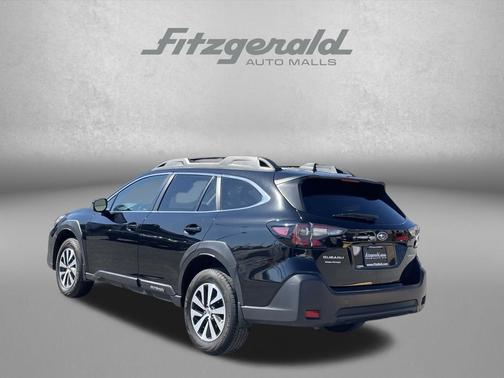 Crystal Black Silica 2023 Subaru Outback Premium