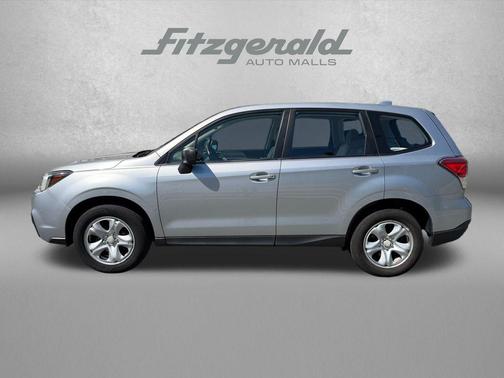 Ice Silver Metallic 2018 Subaru Forester 2.5i