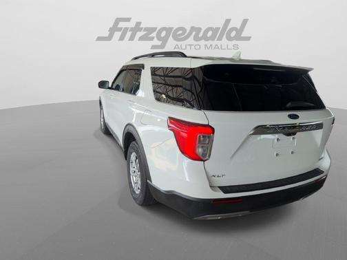Star White Metallic Tri-Coat 2023 Ford Explorer XLT