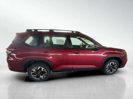 2025 Subaru Forester Base