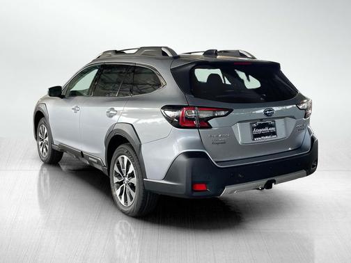 2025 Subaru Outback Touring