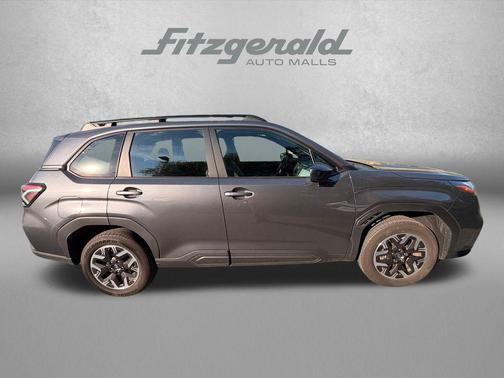Magnetite Gray Metallic 2026 Subaru Forester Base
