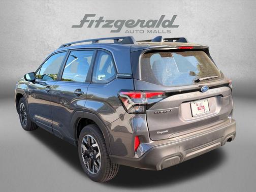 Magnetite Gray Metallic 2026 Subaru Forester Base