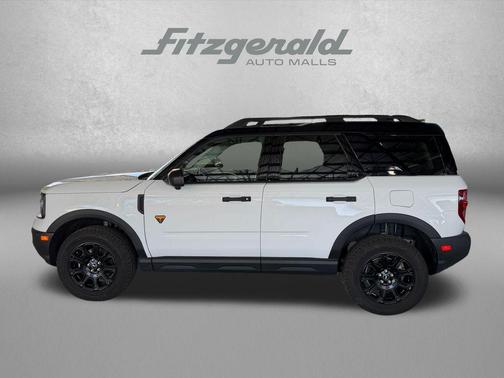 Oxford White 2025 Ford Bronco Sport Badlands