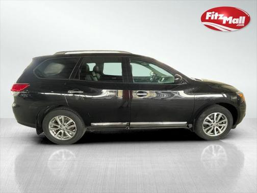 2016 Nissan Pathfinder SL
