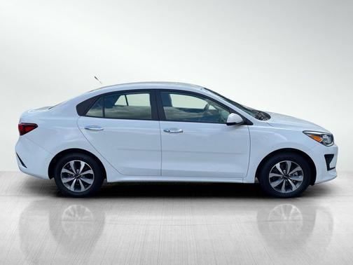 2022 Kia Rio S